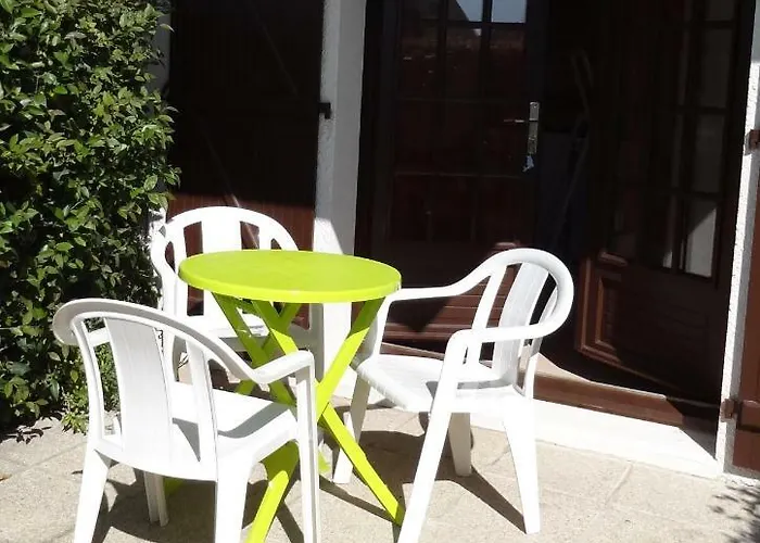 Courseulla Apartment *